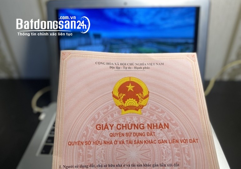 Bán căn hộ chung cư cao cấp đường Lạc Long Quân – view Hồ Tây – 2PN và 3PN.