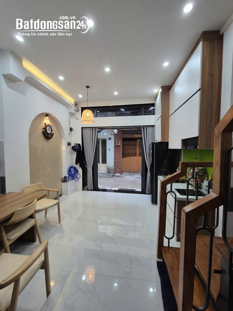 Bán nhà Đường Nguyễn Tri Phương, Phường Vườn Lài (Quận 10 cũ), Hồ Chí Minh