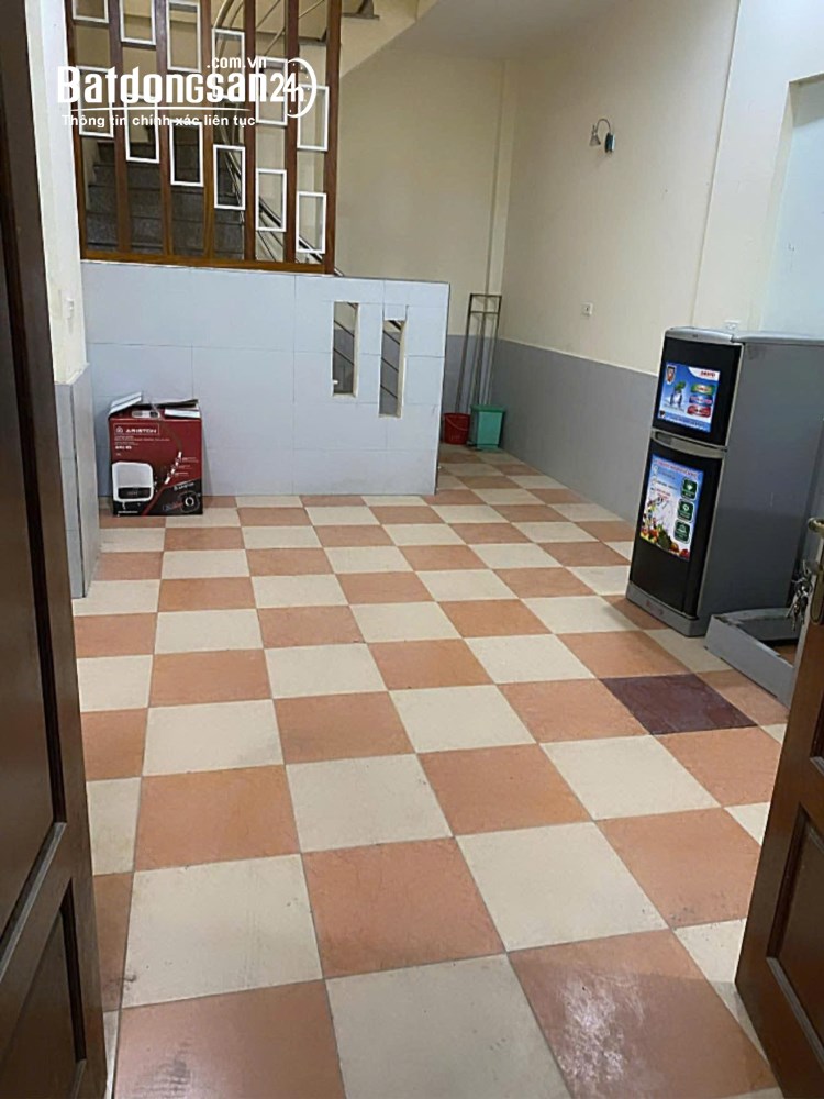 Cho thuê nhà riêng ngõ 142 phố Quan Nhân, quận Thanh Xuân 30m x 5T giá 13 triệu