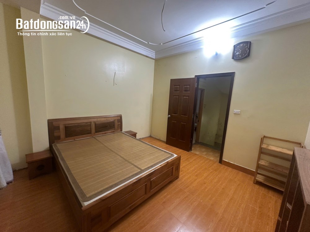 Cho thuê nhà ngõ 10 Láng Hạ, Đống Đa, Hà Nội 30m x 5 tầng, 3NKK giá 13 triệu