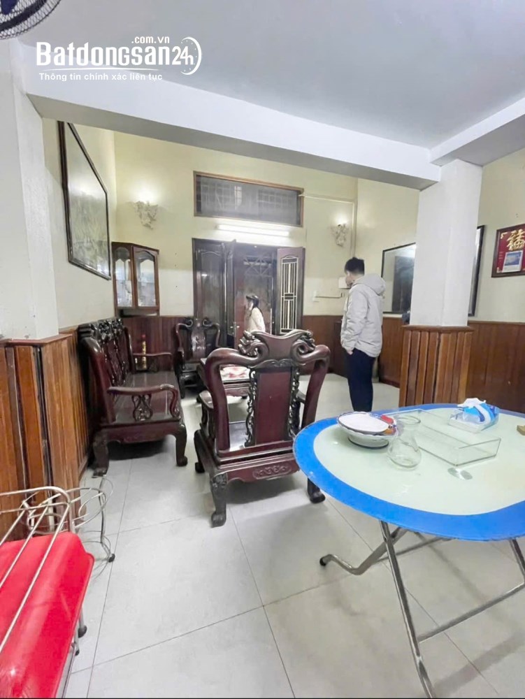 Cho thuê nhà ngõ Vân Hồ - Lê Đại Hành, Hai Bà Trưng 30m x 3 tầng, 3PN2VS giá 8 triệu