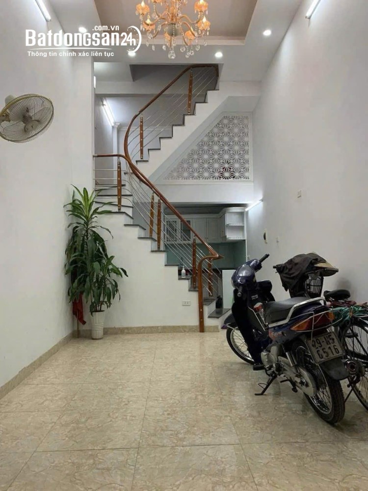Cho thuê nhà ngõ 47 đường Khương Trung Thanh Xuân 40m x 4T giá 12.5tr FULL ĐỒ