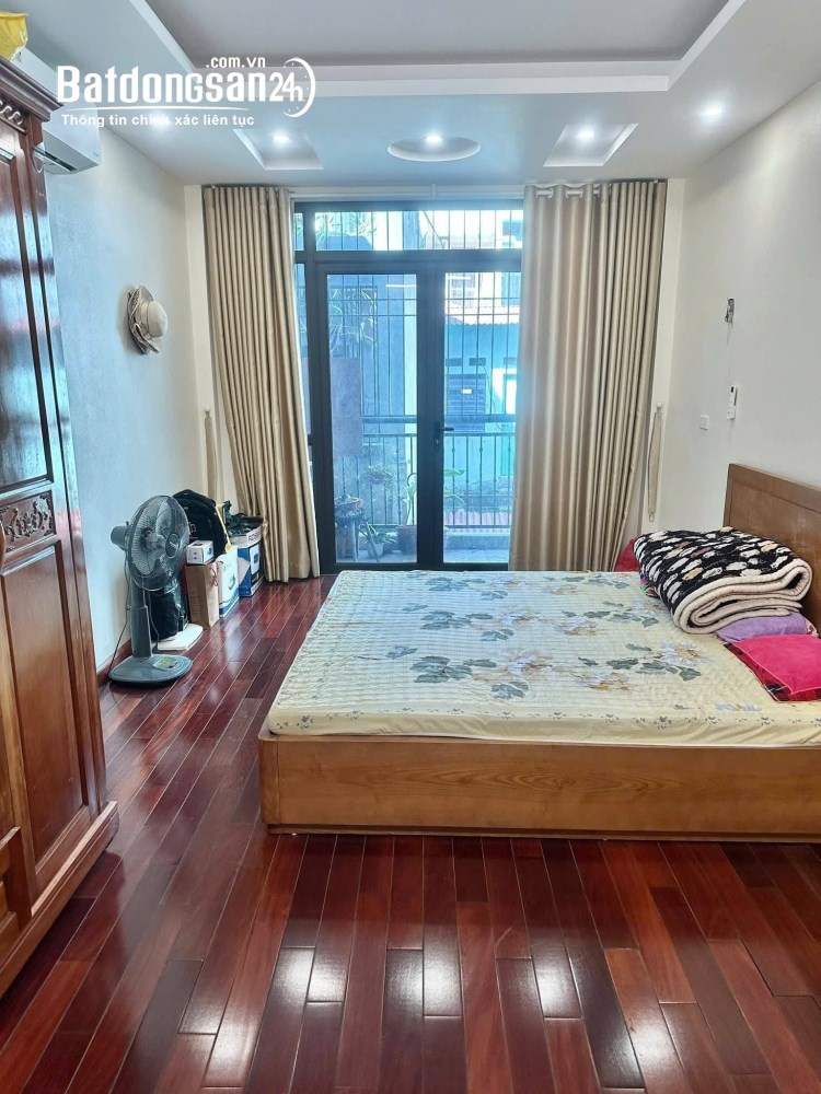 Nhà Dân Xây Giá rẻ Phố Bà Triệu Hà Đông Ô tô qua cửa dt 38m 5 tầng hơn 7 tỷ 