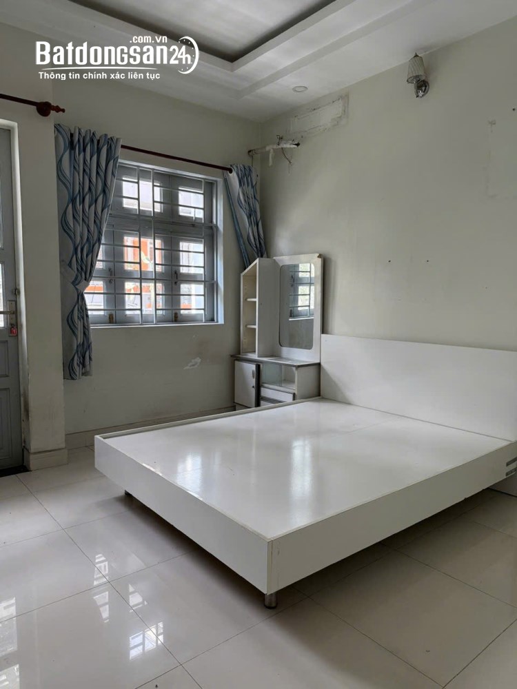 Bán nhà Đường Lạc Long Quân, Phường Hòa Bình (Quận 11 cũ), Hồ Chí Minh