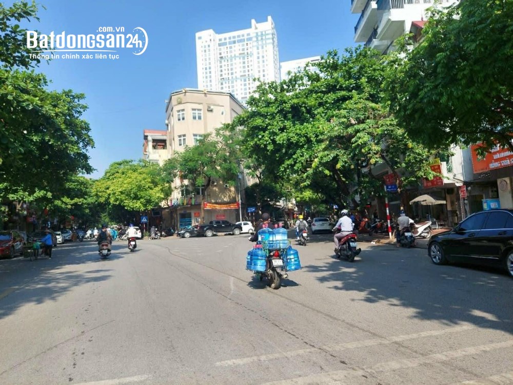 nhà đẹp Ngọc Lâm, 75m x 6tầng, vỉa hè, ôtô tránh, gần trường học +