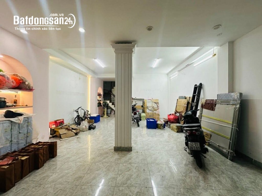 nhà đẹp Ngọc Lâm, 75m x 6tầng, vỉa hè, ôtô tránh, gần trường học +
