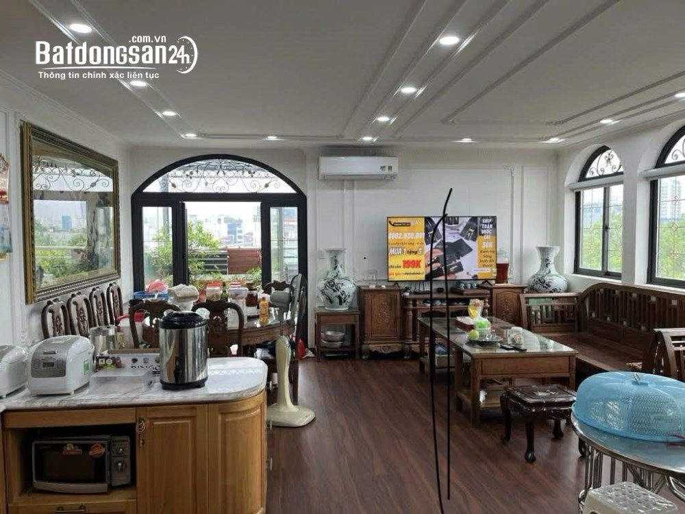 nhà đẹp Ngọc Lâm, 75m x 6tầng, vỉa hè, ôtô tránh, gần trường học +