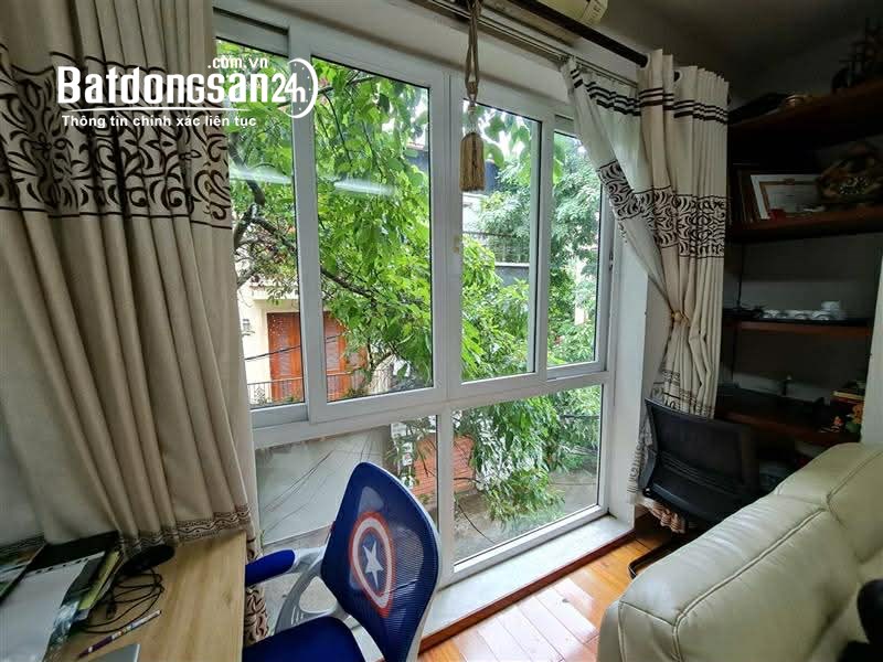 nhà đẹp Lâm Hạ, lô góc, mặt tiền 17m , ôtô tránh, gần bệnh viện Tâm