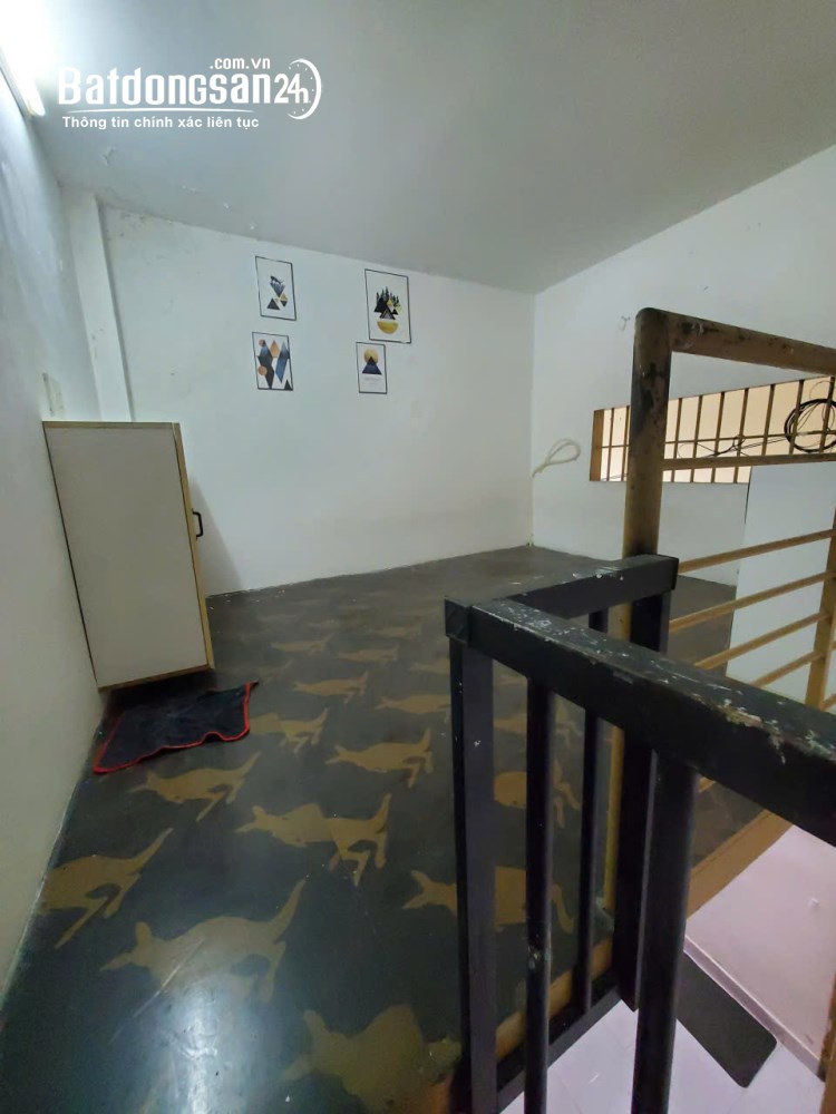 CHO THUÊ PHÒNG TRỌ 1/8 ĐƯỜNG SỐ 10 PHƯỜNG TÂN HƯNG, 18M 2,8TR/TH. LH:0919005798.
