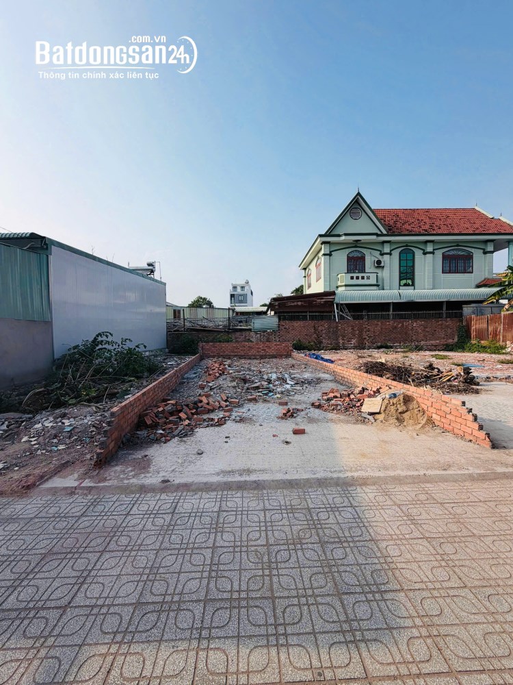  Bán đất 60m2 sổ riêng thổ cư đường ô tô (P. Tân Phong) chỉ 2,490 tỉ