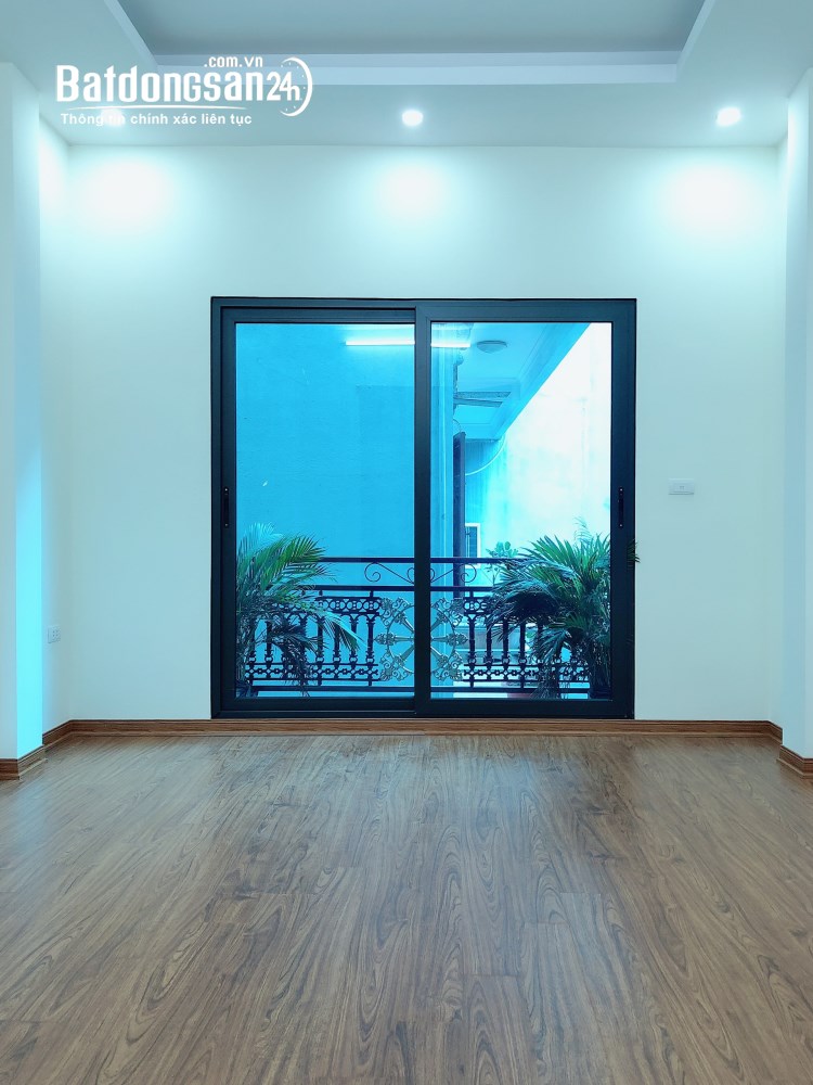 Nhà Đại Linh,Trung Văn,Từ Liêm 42m2x4T oto cách 20m,mới,mặt ngõ thoáng 8,85 tỷ