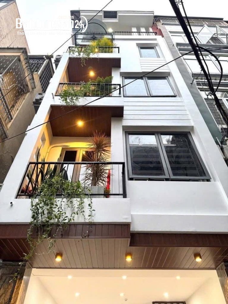 Bán nhà gấp nhà ngõ 14 mễ trì hạ, siêu dòng tiền vip 110m2, khu sầm uất trung tâm