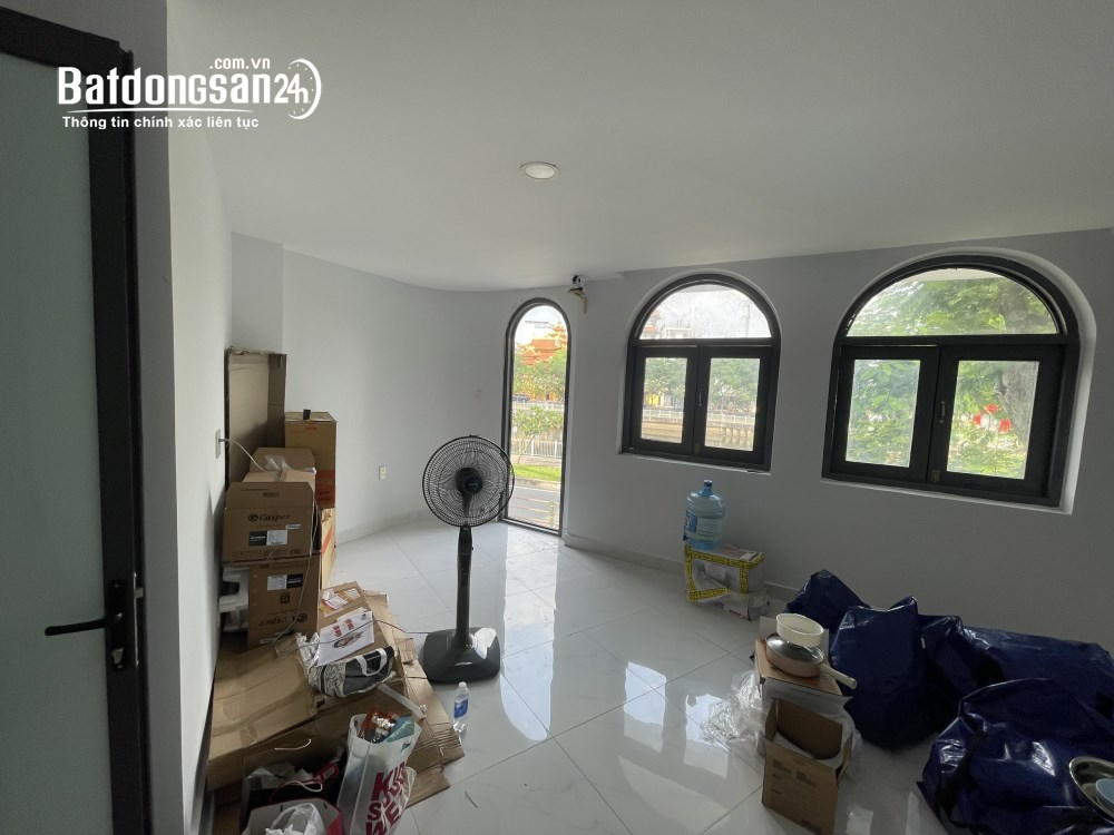 Chính chủ bán nhà mặt tiền 275 Hoàng Sa, P.Tân Định, Q1, HCM