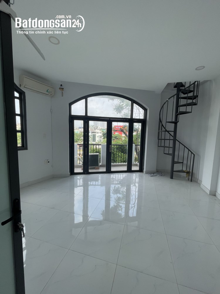Chính chủ bán nhà mặt tiền 275 Hoàng Sa, P.Tân Định, Q1, HCM