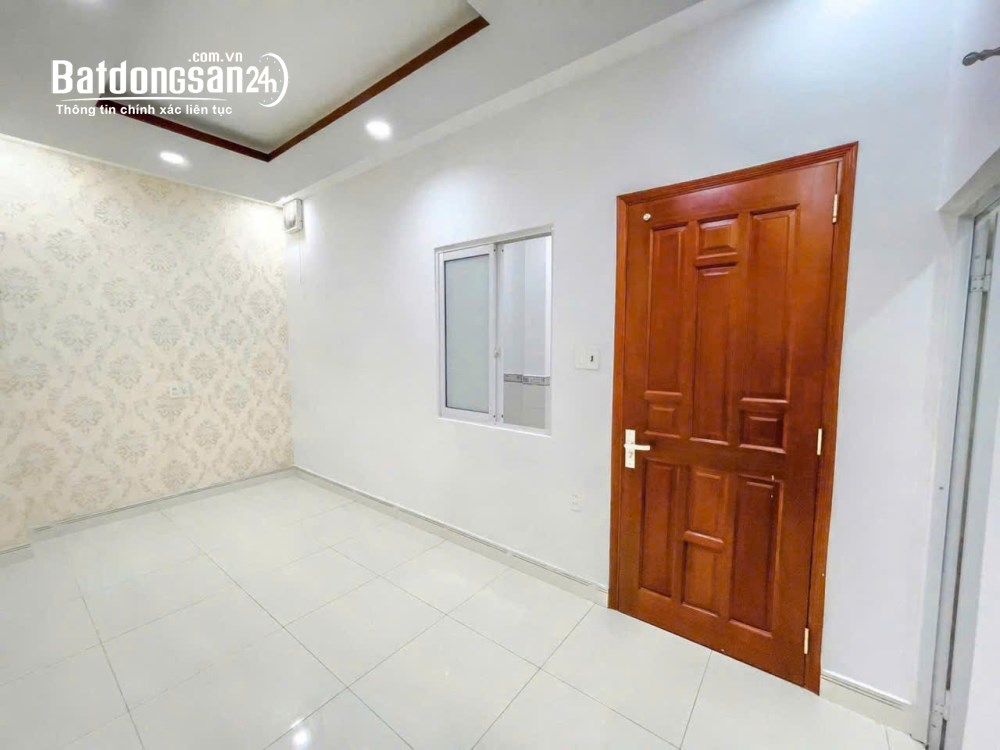 Bán đất mặt tiền Phường Trung Mỹ Tây (Quận 12 cũ), Hồ Chí Minh