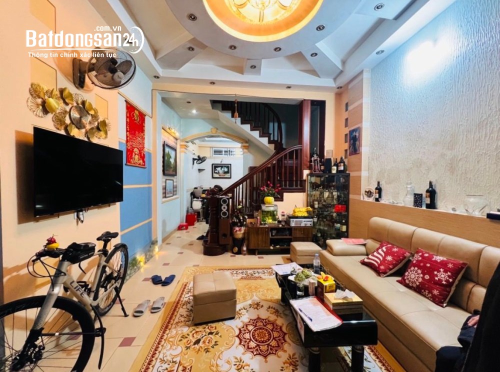 Bán nhà Phường Cầu Giấy (Q Cầu Giấy cũ), Hà Nội
