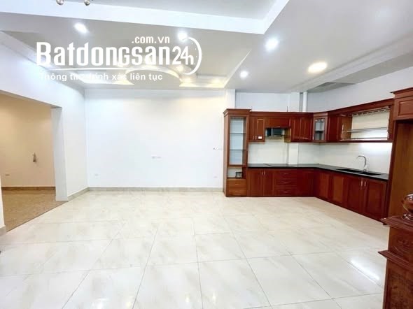 CHỢ KHÂM THIÊN – 3 MẶT THOÁNG – GẦN Ô TÔ – 45M² – X TỶ