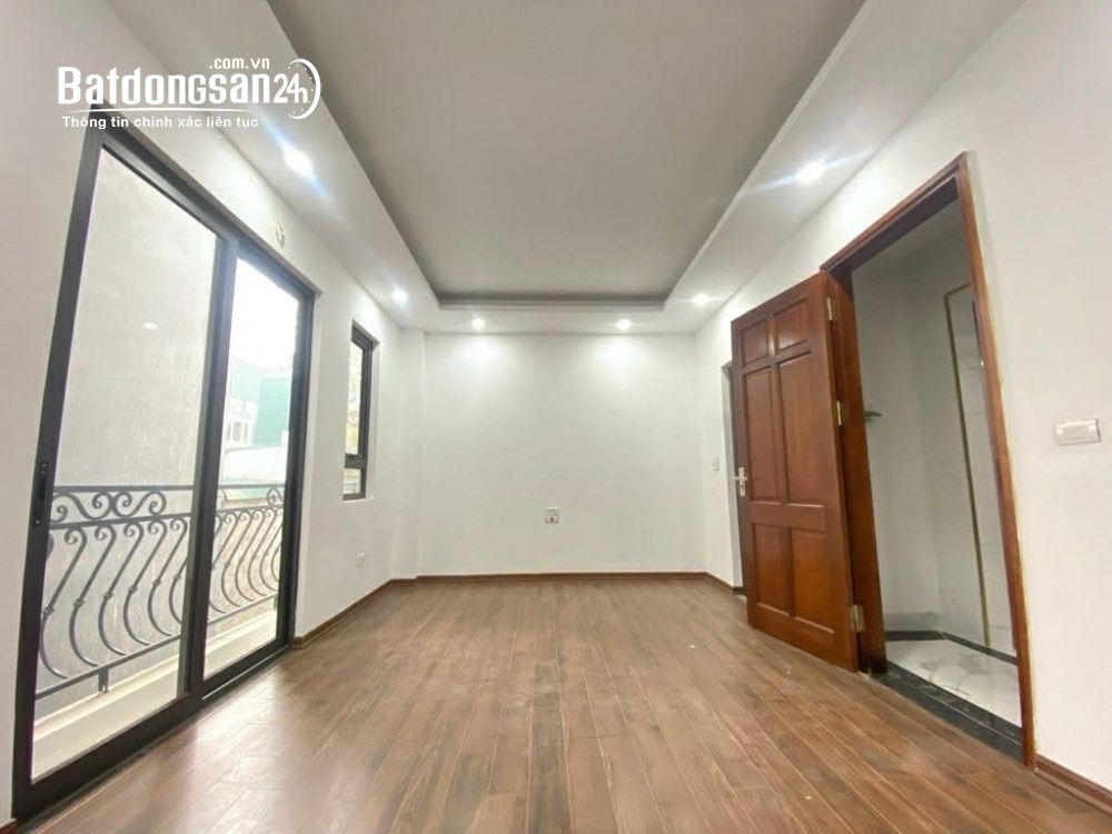 NHÀ GẦN PHỐ TRẦN QUANG DIỆU 6 TẦNG THANG MÁY XÂY MỚI_33m2_GẦN Ô TÔ_2 THOÁNG, 10.x tỷ