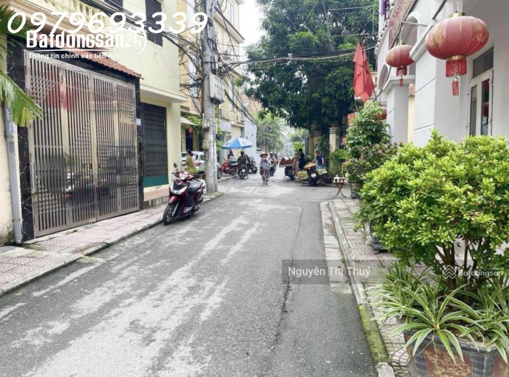 Hàng hiếm! Bán đất 3 mặt tiền ngõ 38 Kim Quan Thượng, Việt Hưng