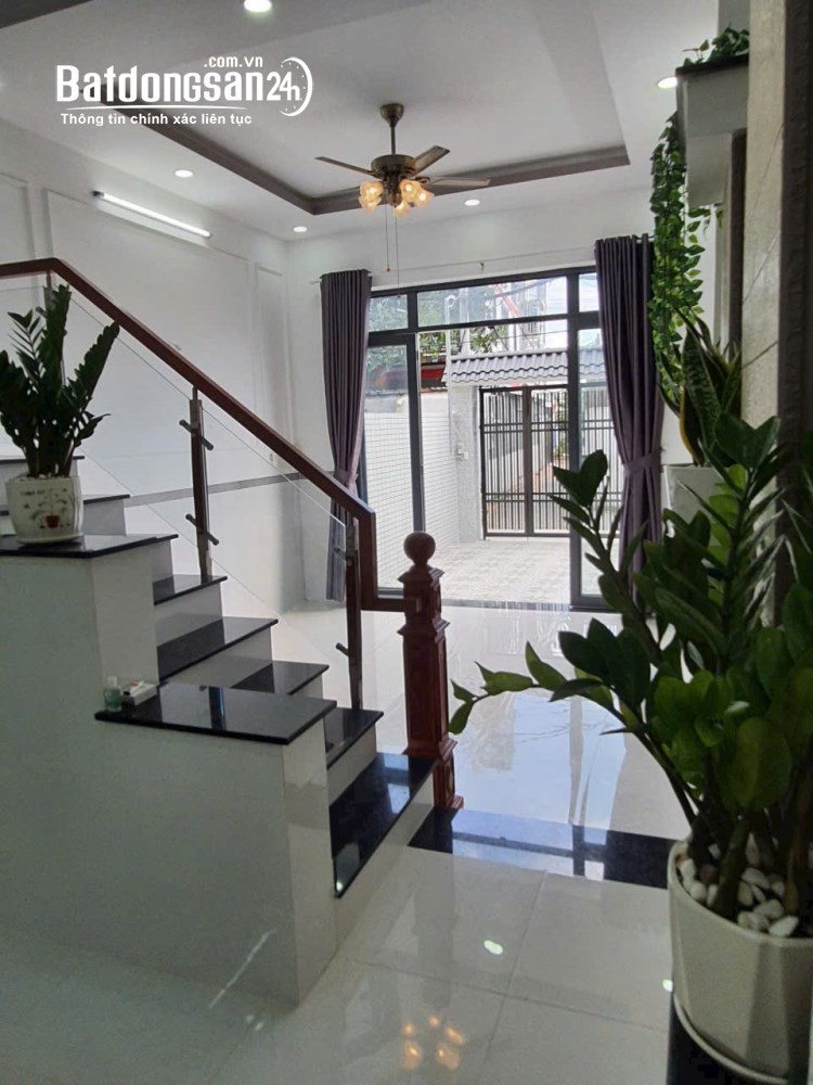 Cho thuê nhà nguyên căng đường số 10 linh xuân thủ đức LH 0909428959.