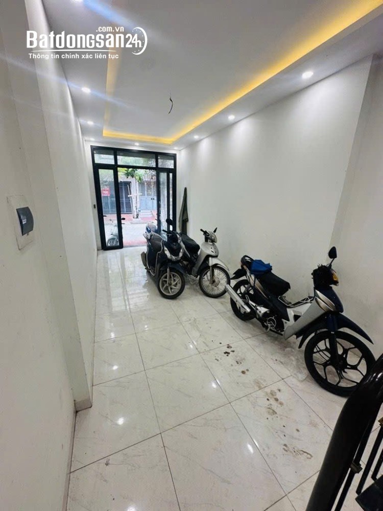 NHÀ 5 TẦNG TĐC TU HOÀNG VỈA HÈ, PHÂN LÔ, NHỔN, XUÂN PHƯƠNG, 12 tỷ 