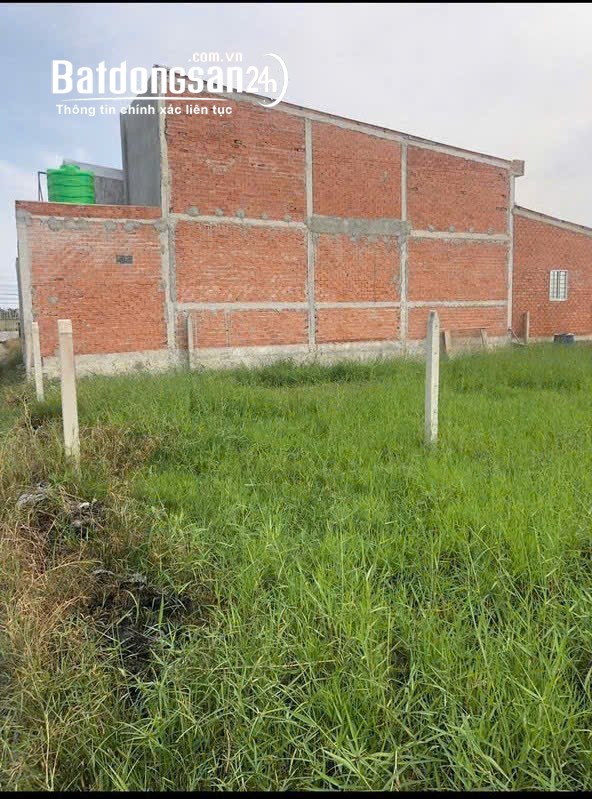 BÁN ĐẤT TẠI ĐỨC HOÀ DT102M2 SHR GIÁ BÁN 890T  THƯƠNG LƯỢNG. LH:0931821989.