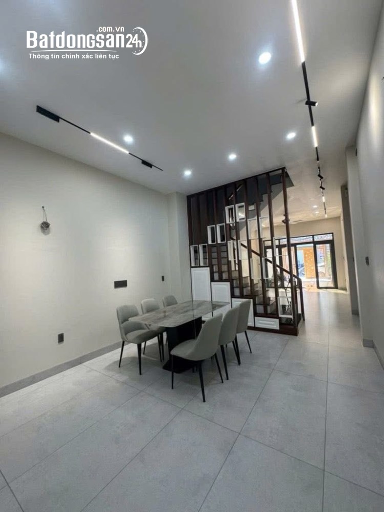 Bán nhà mặt tiền Phường Thủ Đức (Q Thủ Đức cũ), Hồ Chí Minh