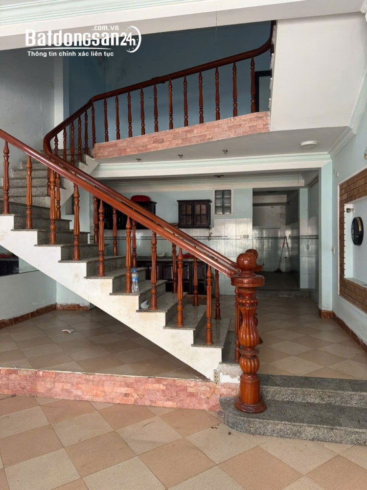 12 tỷ/ Nhà 2 tầng đường Hoài Thanh sát Cầu Trần Thị Lý -ĐH Kinh Tế