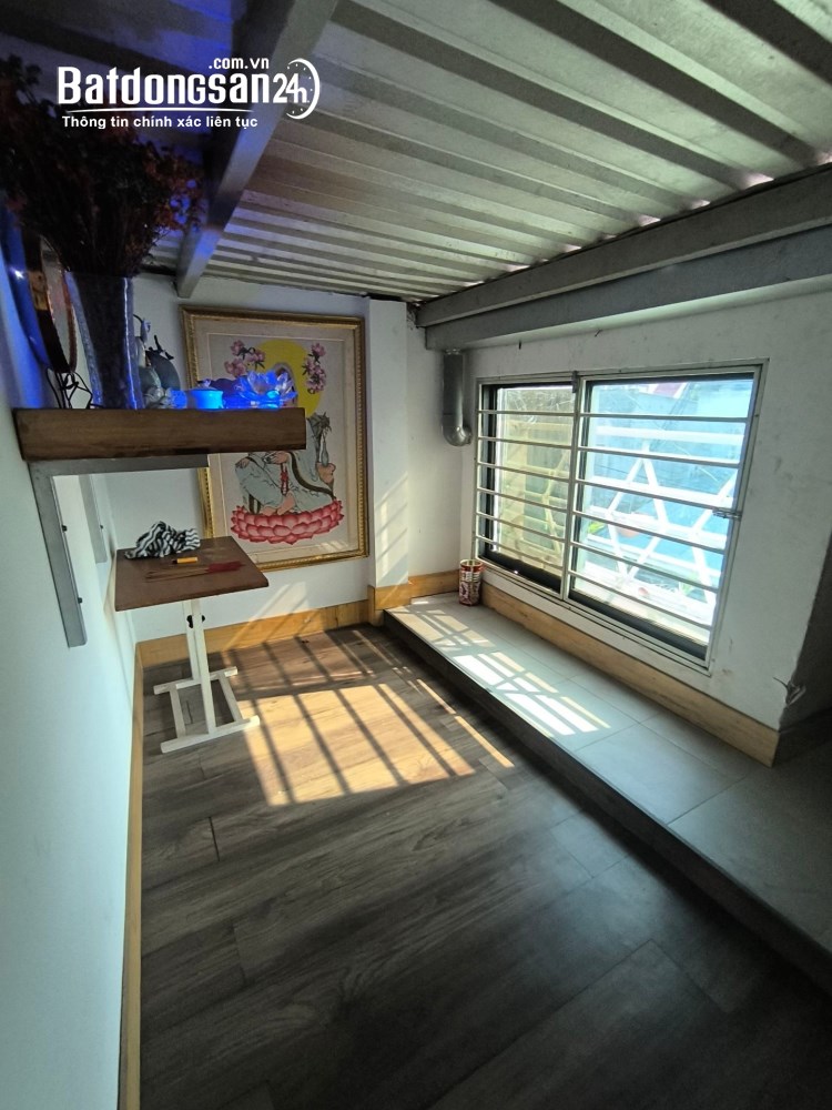 Nhà mặt tiền, 30m2, giá chỉ hơn 4 tỷ