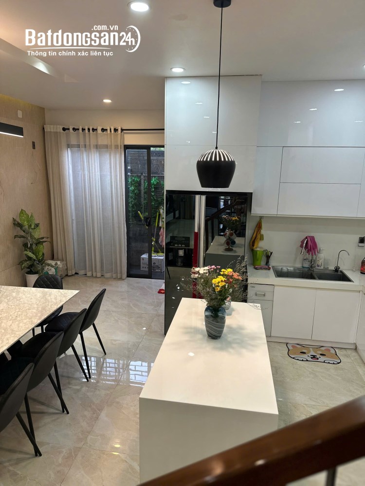 26,5 tỷ/137m2,Nhà 3 Tấm.Đường Nại Nam 8, sát vòng quay mặt trời Đà Nẵng