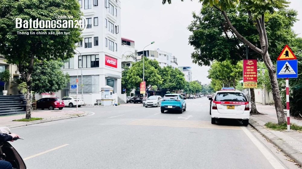biệt thự mini Lâm Hạ, 90m,MT 5.6, phân lô ôtô tránh, sát đường nối