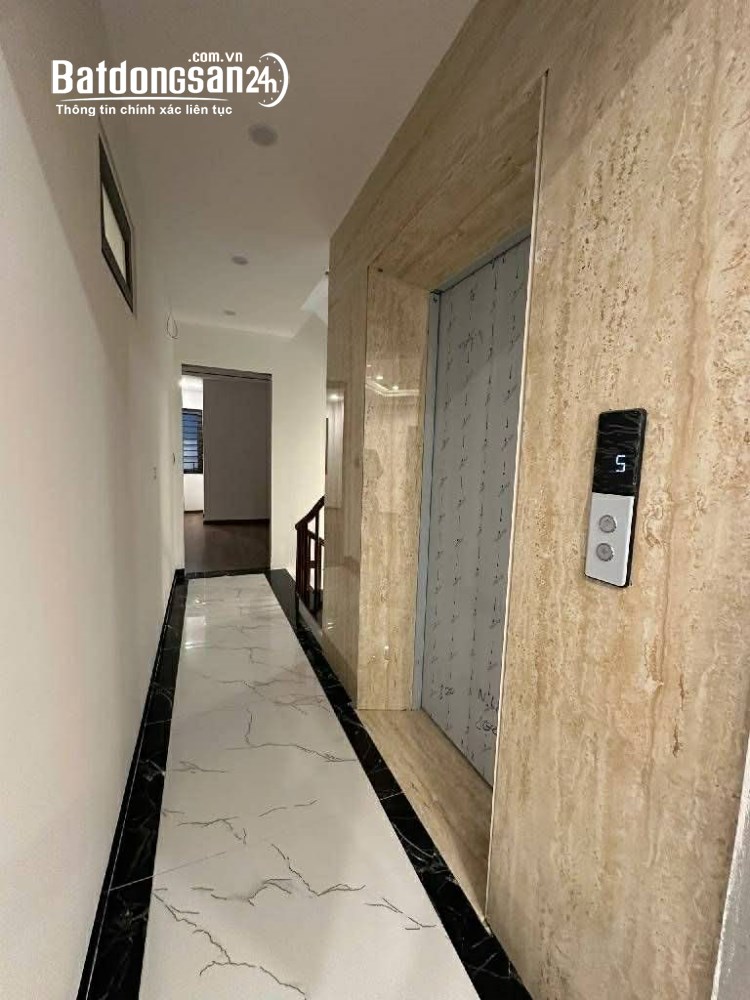 nhà đẹp Ngọc Lâm, 80m x 6 tầng, MT 4.8m, gara, thang máy, full nội
