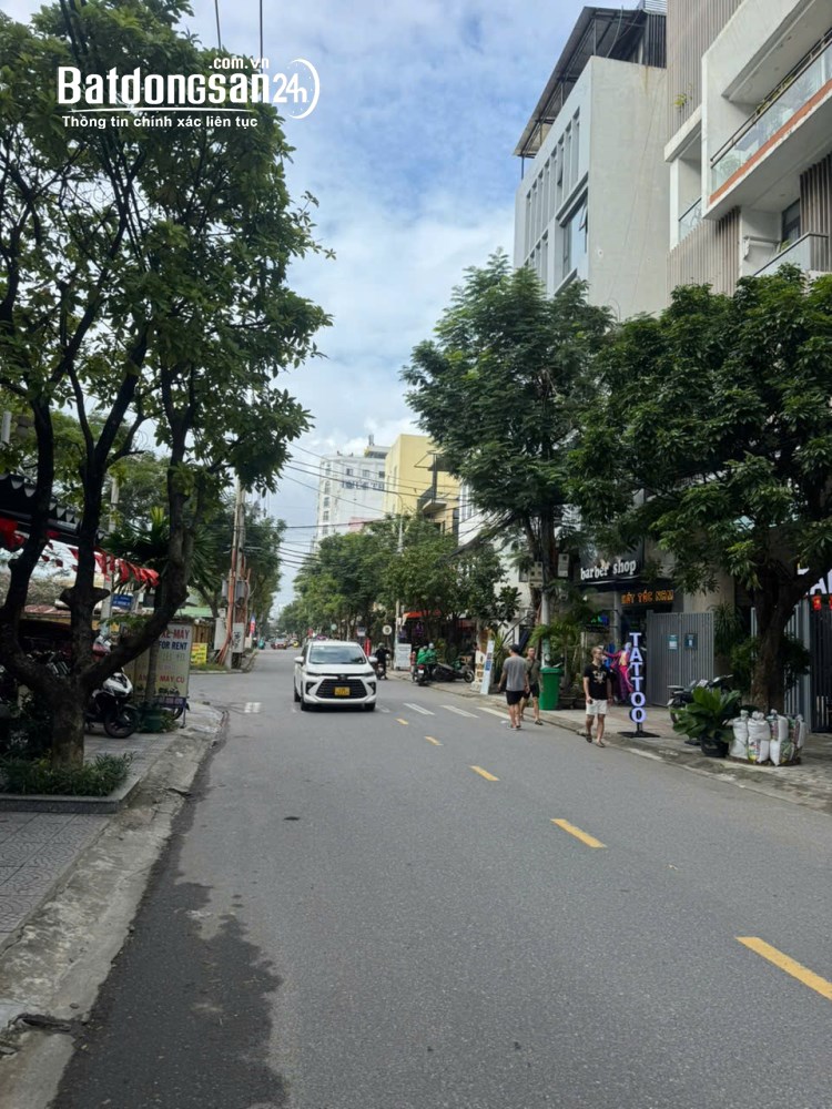 25,6 tỷ/220m2,Nhà 3 tấm,Đường Lê Quang Đạo,sát Biển Mỹ Khê Đà Nẵng