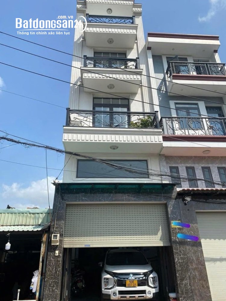 Bán Nhà Nguyễn Kiệm GV 5 Tầng, thang máy. Hẻm 6m
