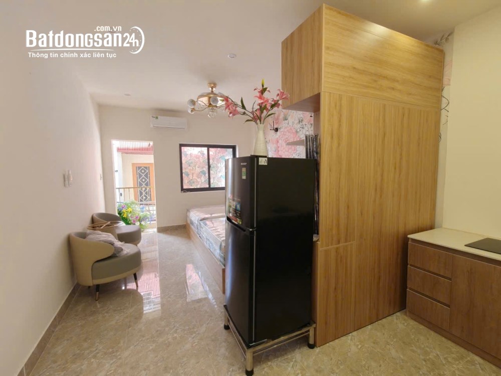 Bán Nhà Nguyễn Kiệm GV 5 Tầng, thang máy. Hẻm 6m