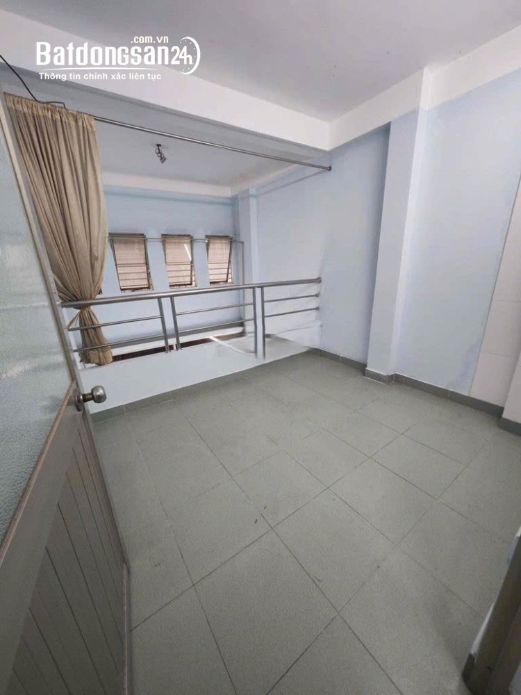 Cho Thuê Nhà Quận 10 - Tô Hiến Thành - 5 PN - 13 Triệu 5