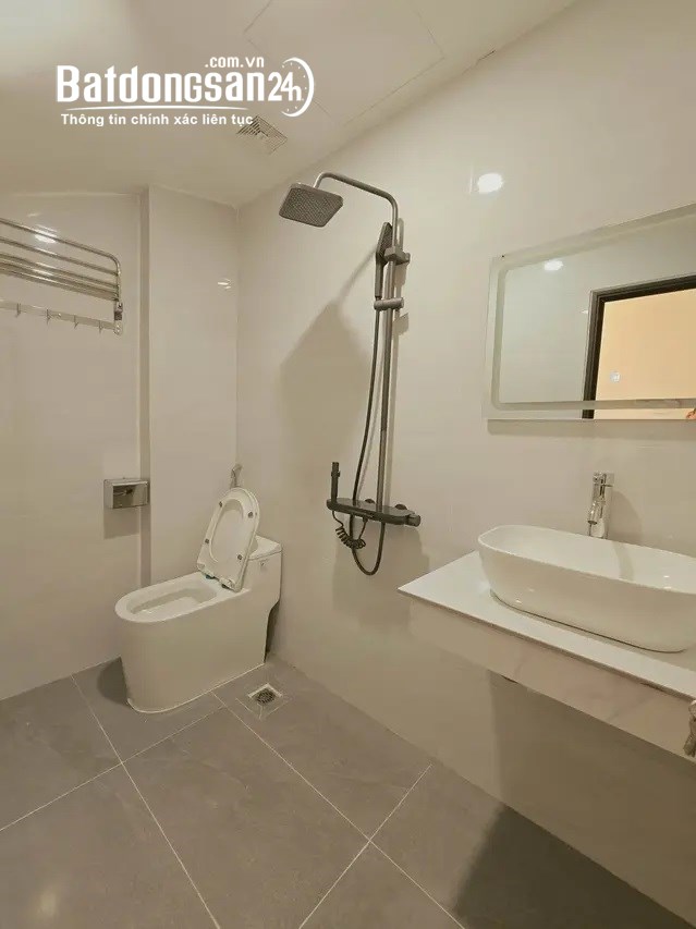 Bán nhà Đường Lạc Long Quân- Ô TÔ ĐỖ CỔNG- NHÀ PHỐ KHU PHÂN LÔ
