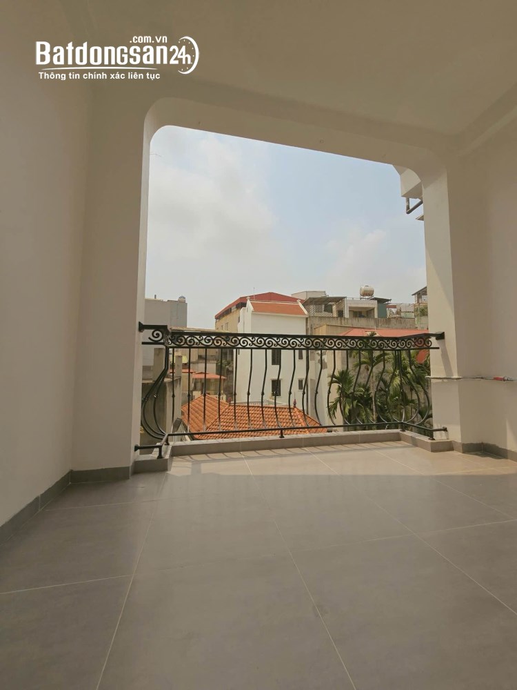 Bán nhà Đường Lạc Long Quân- Ô TÔ ĐỖ CỔNG- NHÀ PHỐ KHU PHÂN LÔ