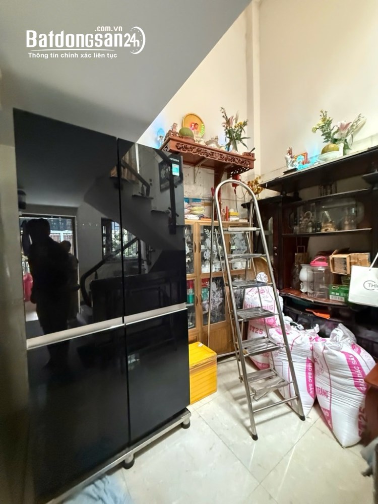 BÁN NHÀ QUẬN 7 NGAY CẠNH DỰ ÁN CẦU NGUYỄN KHOÁI SẮP KHỞI CÔNG - HẺM TRẦN XUÂN SOẠN - 