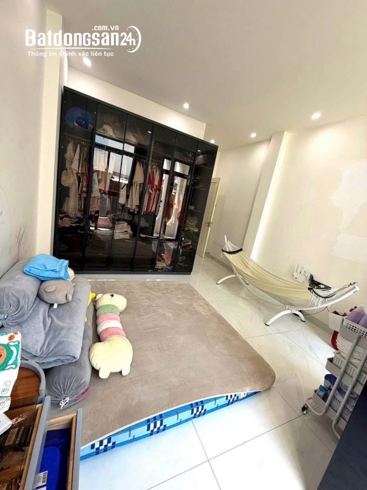 BÁN NHÀ ĐẸP FULL NỘI THẤT - HẺM TRƯỚC NHÀ 4.5M - HẺM LÂM VĂN BỀN – PHƯỜNG TÂN HƯNG 