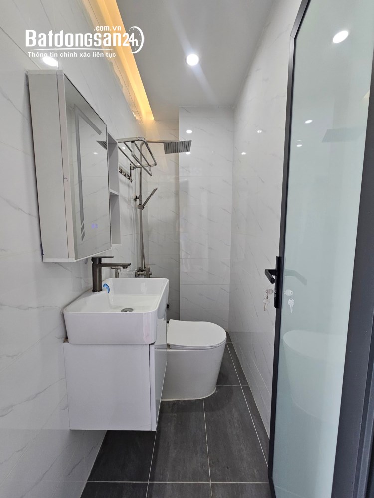 Bán nhà mặt tiền Đường Trần Xuân Soạn, Phường Tân Hưng (Quận 7 cũ), Hồ Chí Minh