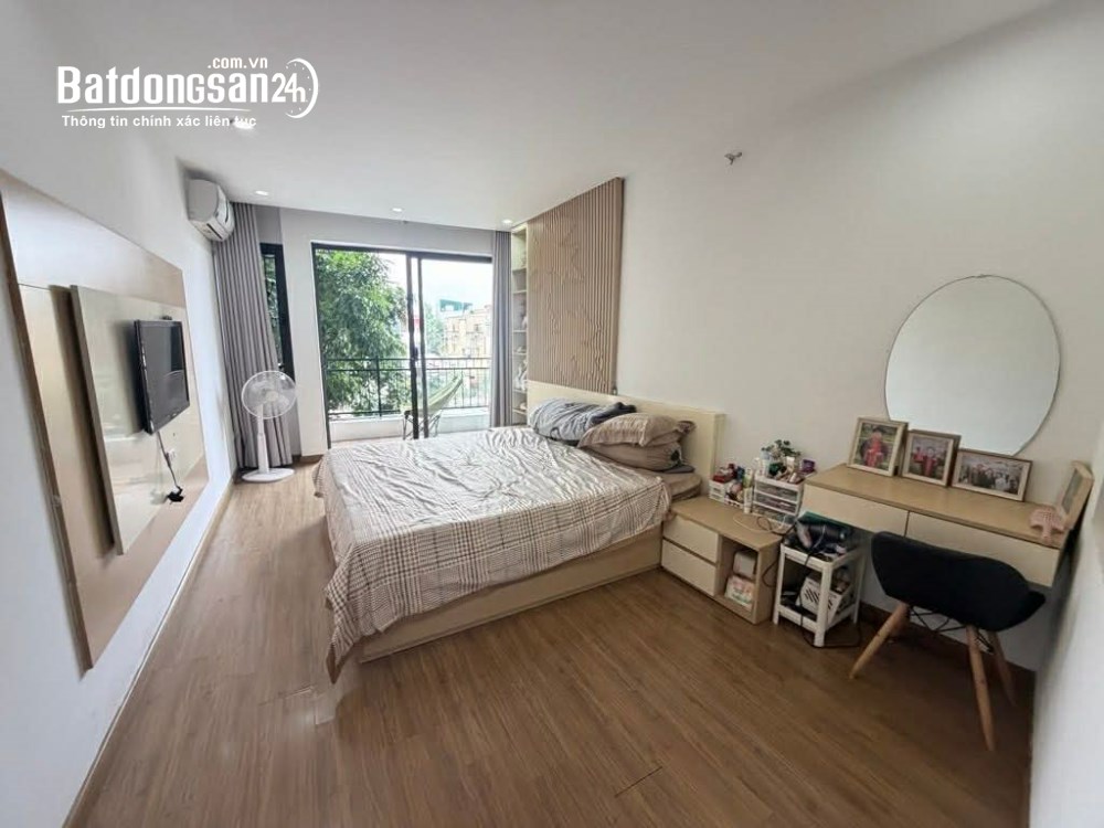 nhà đẹp mặt hồ Ngọc Lâm , gara, kinh doanh, ôtô đỗ cửa