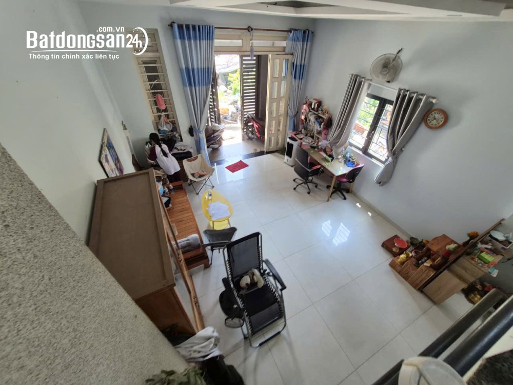 Bán nhà 1 trệt 1 lầu 1 sân thượng Hẻm đường LK 4-5 ,P.Bình Hưng Hòa B , Bình Tân