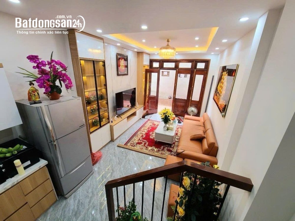 Bán nhà 5 tầng 52m2 ngõ Đ.Đàm Quang Trung, P.Long Biên (Q Long Biên cũ), TP Hà Nội