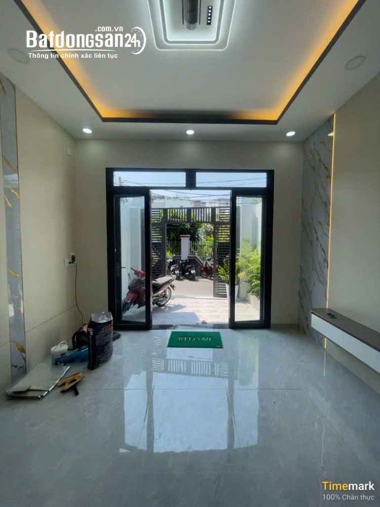 Nhà đẹp mới xây, MTKD - hẻm ô tô, giá 8,98 tỷ Đ. Phạm Thế Hiển, P. Chánh Hưng (Quận 8 cũ)
