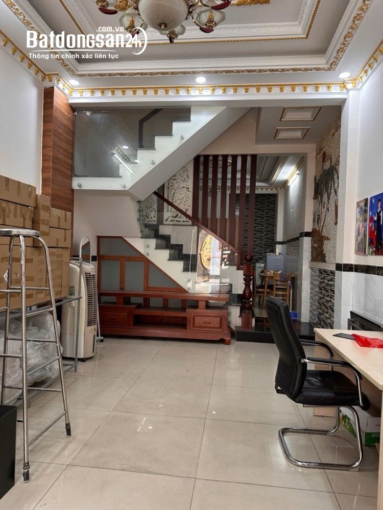 Bán nhà 4x16m, 3 tầng 1 sân thượng, P. Bình Hưng Hòa (Q Bình Tân cũ), TP Hồ Chí Minh