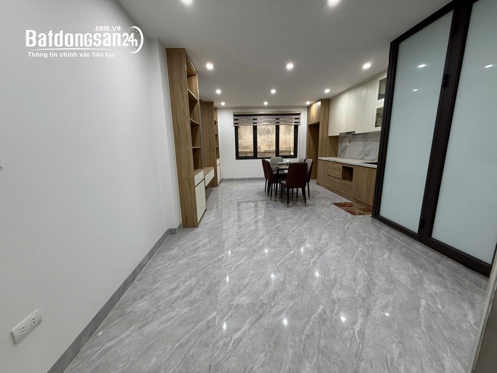 Chính chủ  BÁN NHÀ THÁI HÀ 40m2x6 Tầng Thang Máy, Mt 4.2m, Trung tâm Quận Đống Đa 