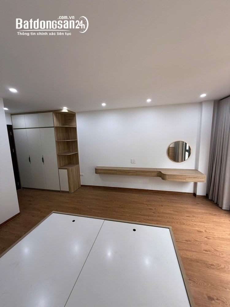 Chính chủ  BÁN NHÀ THÁI HÀ 40m2x6 Tầng Thang Máy, Mt 4.2m, Trung tâm Quận Đống Đa 