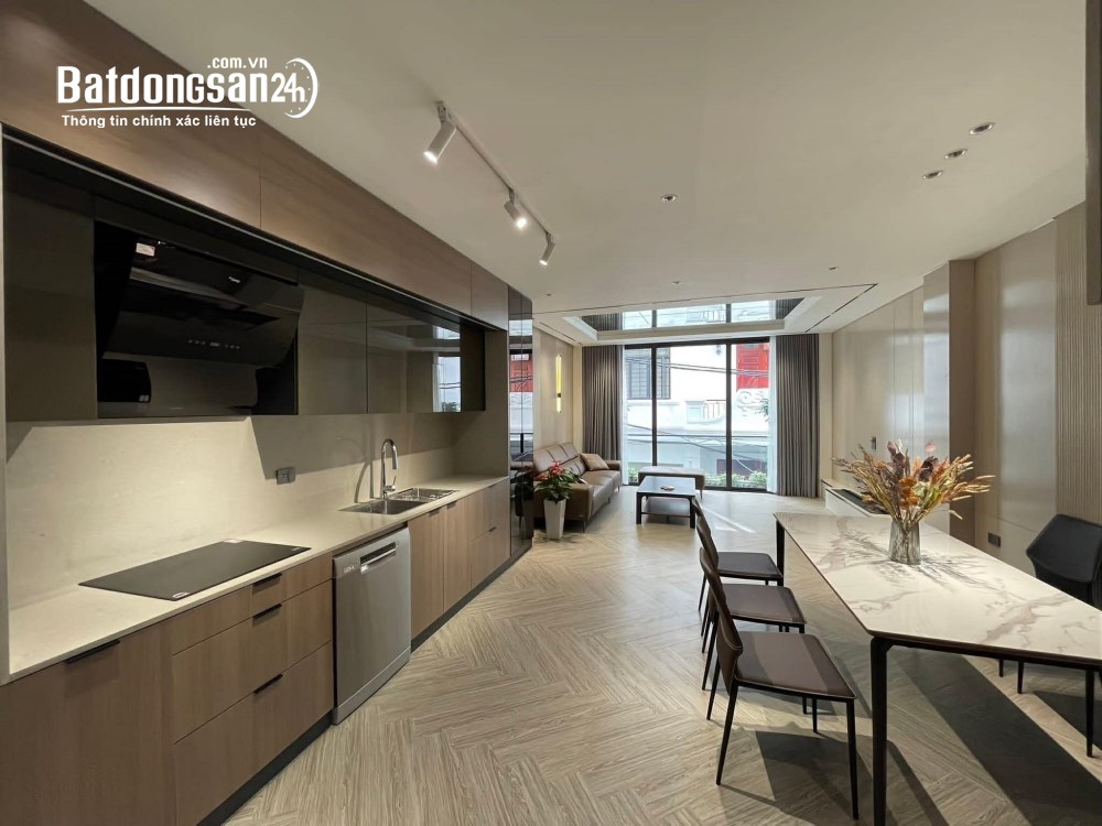nhà đẹp Long Biên, 7 tầng thang máy, ôtô tránh, full nội thất