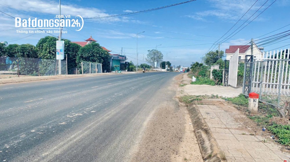 Bán nhà mặt tiền Đường ĐT 724, Xã Tân Hội (Huyện Đức Trọng cũ), Tỉnh Lâm Đồng